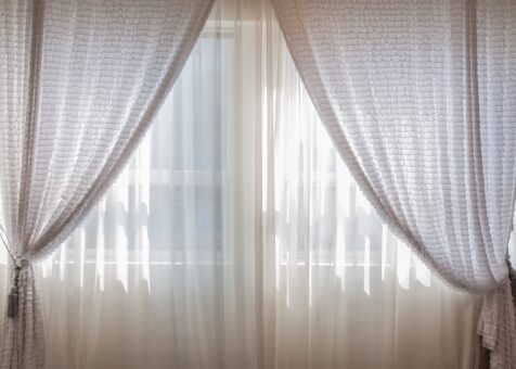 Curtains/Blinds